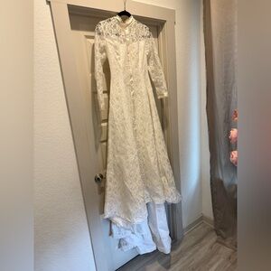 Vintage Wedding Elegant White Lace Gown